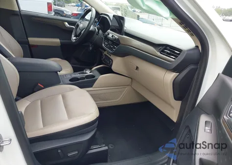 2020 Ford Escape Titanium Hybrid z USA, uszkodzony, nr VIN 1FMCU0DZ3LUC07842